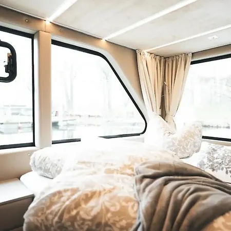 Hausboot Tortuga بوتيل *
