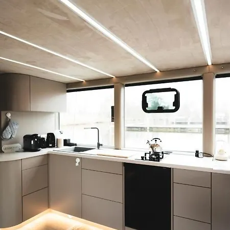 بوتيل Hausboot Tortuga